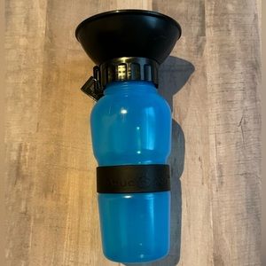 Portable Travel Water Bottle Dispenser for Dogs